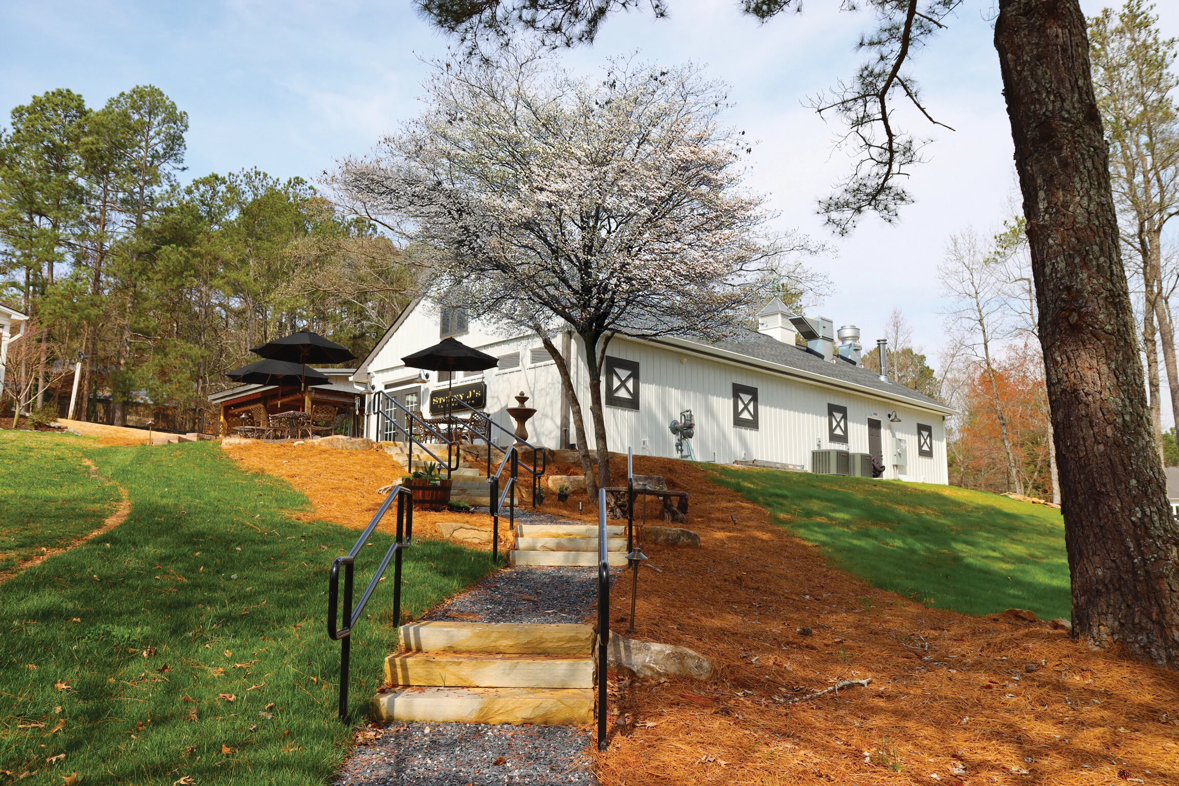 The Stoney J’s tasting room building on a spring day